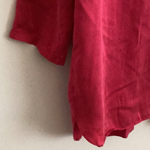 VicSecret silk robe. Med, red. Tag & buttons removed-wore over see thru dress - Picture 4 of 6